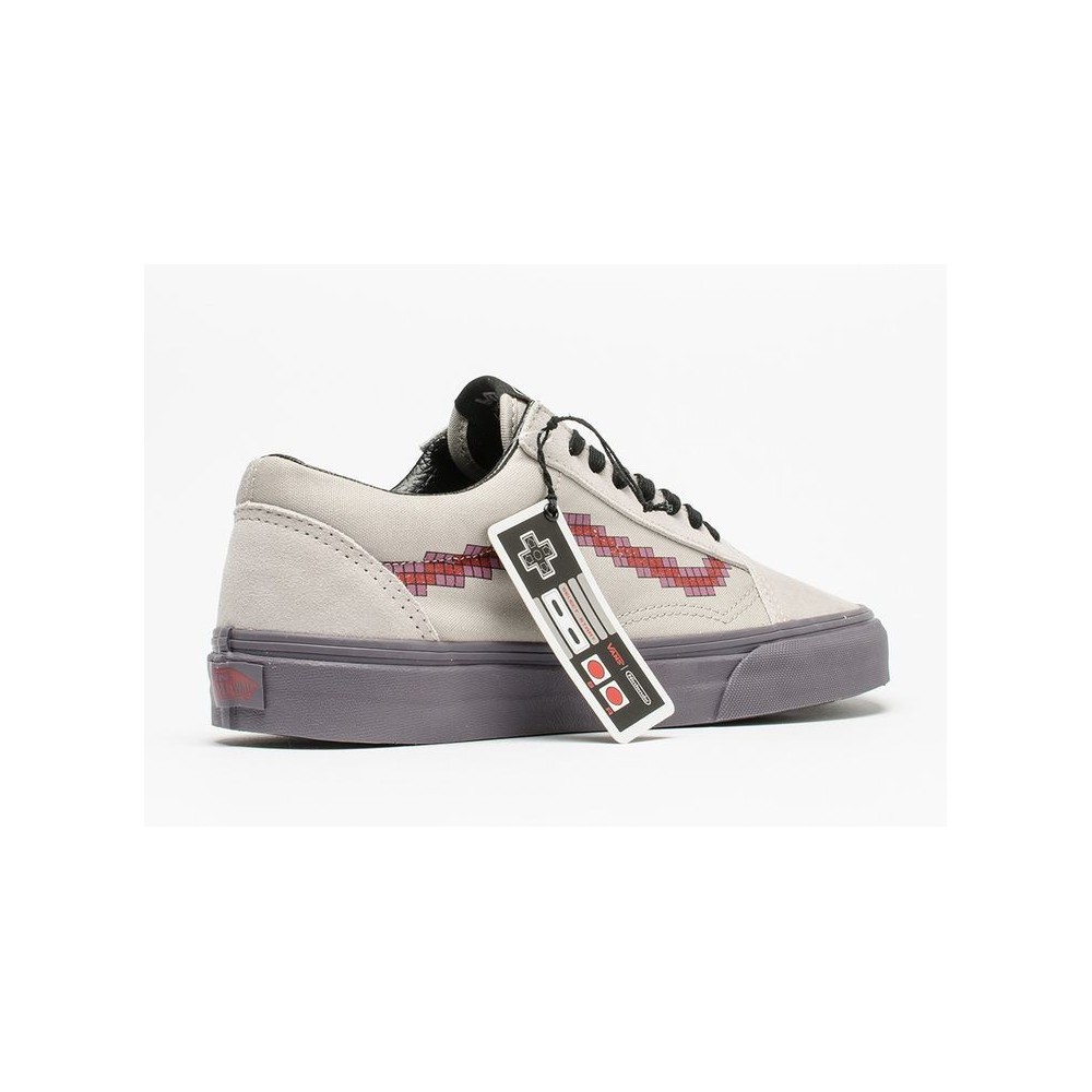 Vans - Old Skool sneakers (Nintendo - Maat 43) Vans - Old Skool sneakers (Nintendo - Maat 43)