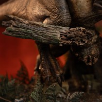 Jurassic Park T-Rex Chase Statue - 30 cm Demi Art Scale