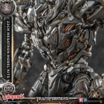 Transformers: Revenge of the Fallen AMK Pro Series - Megatron (Model Kit - 22 cm) - Yolopark