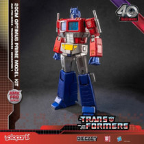 Transformers: Generation One AMK Pro Series - Optimus Prime (Modellbausatz - 20 cm) - Yolopark