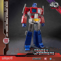 Transformers: Generation One AMK Pro Series - Optimus Prime (Modellbausatz - 20 cm) - Yolopark