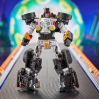 Hot Wheels x Transformers - Bone Shaker (Action Figure - 12 cm) - Hasbro