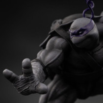 Teenage Mutant Ninja Turtles - Donatello Black and White Variante (Statue - 26 cm) Exclusive