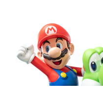 Super Mario Statue Mario & Yoshi 48 cm